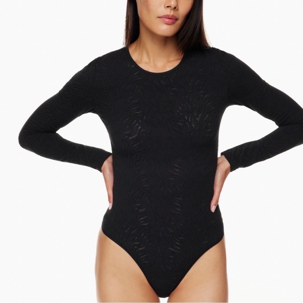 Aritzia Babaton Shapelace Crew Long Sleeve Bodysuit Size Large